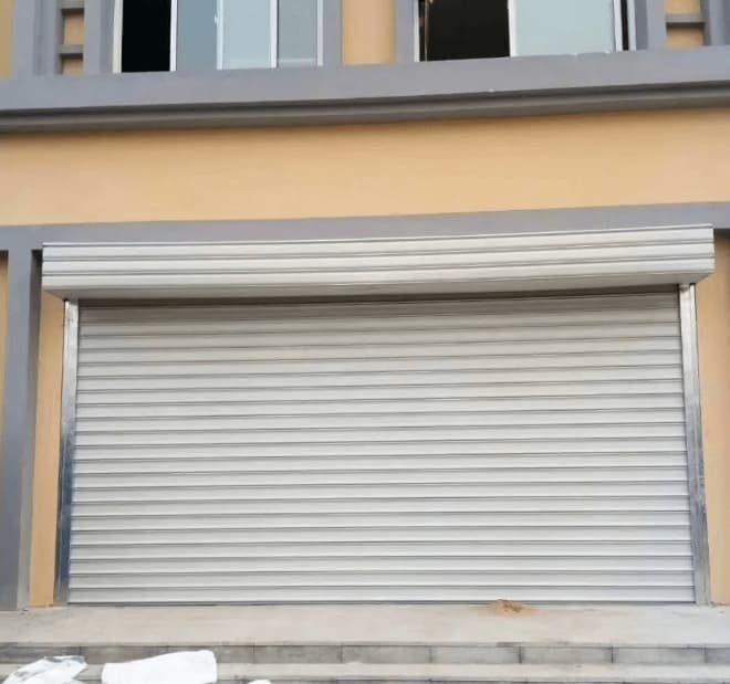 SHUTTER INTER LOCK SECTION-21 FEET, SILVER COLOR, CHUNG HUA